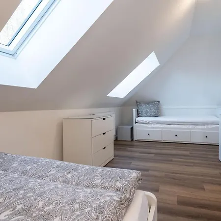 Dom wakacyjny June *