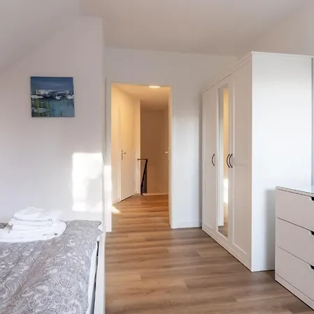 Holiday home June Tating